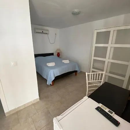 Pensiunea Promenada Mamaia Nord Нэводари