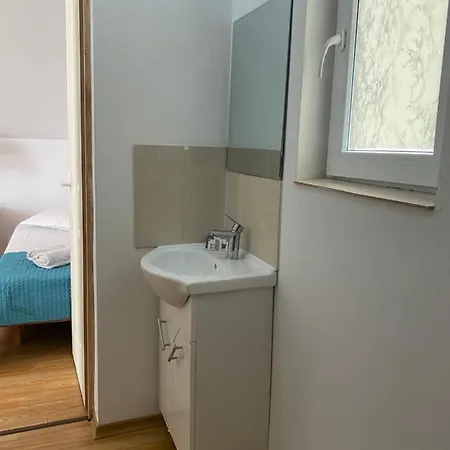 Гостевой дом Pensiunea Promenada Mamaia Nord Нэводари