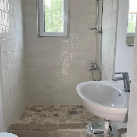 Pensiunea Promenada Mamaia Nord Гостевой дом Нэводари