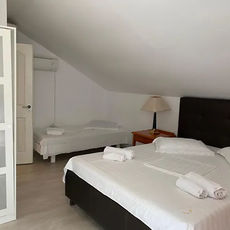 Pensiunea Promenada Mamaia Nord Gæstehus 3*