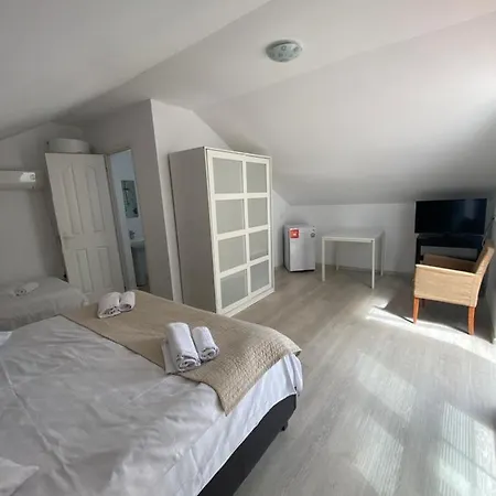 Vendégház Pensiunea Promenada Mamaia Nord *