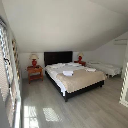 Pensiunea Promenada Mamaia Nord 3*