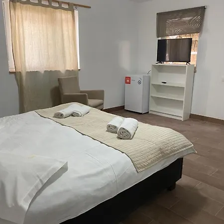 Konukevi Pensiunea Promenada Mamaia Nord 3*