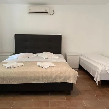 Pensiunea Promenada Mamaia Nord *