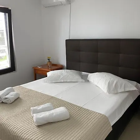 Affittacamere Pensiunea Promenada Mamaia Nord 3*