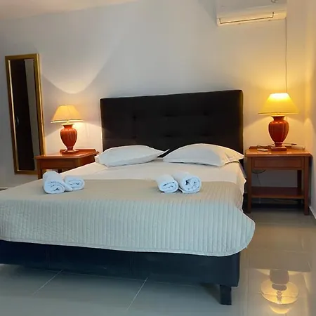 Pensiunea Promenada Mamaia Nord Affittacamere 3*