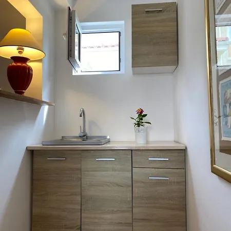 게스트하우스 Pensiunea Promenada Mamaia Nord